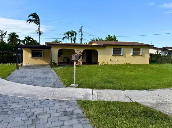 7899 NW 174th Ter, Hialeah, FL 33015