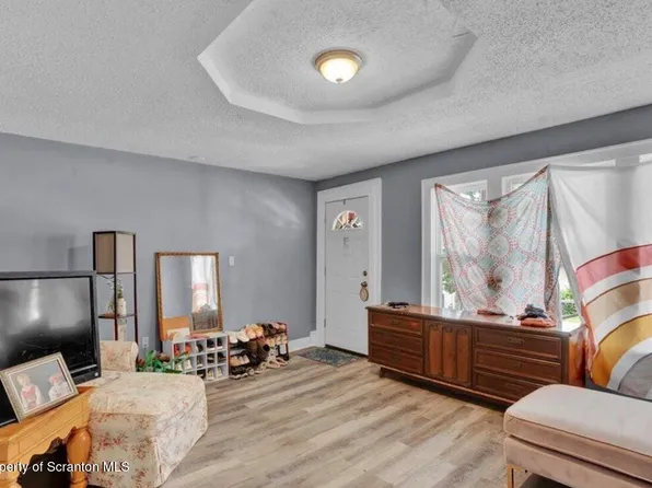 904 Ash St, Scranton, PA 18510