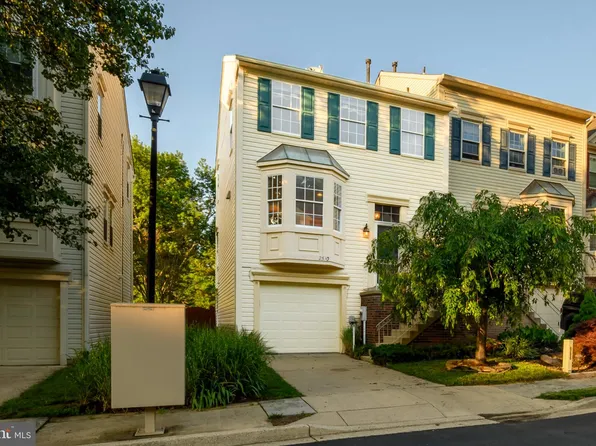 2510 Smoketree Ln, Crofton, MD 21114