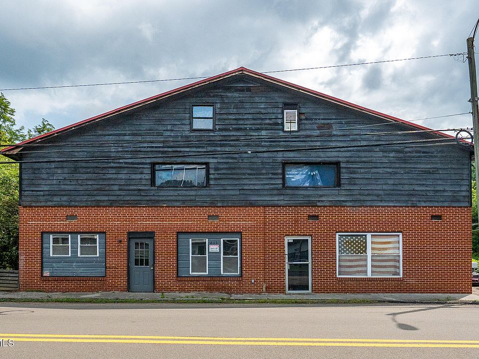 1st image of 611 S Church St