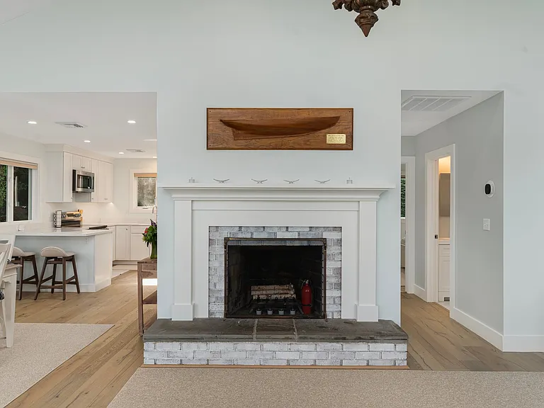 117 Indian Ave — Photo 15