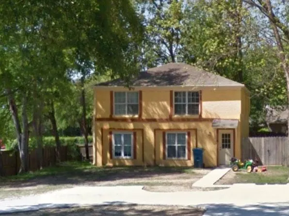 405 E 3rd St #2, Mount Pleasant, TX 75455