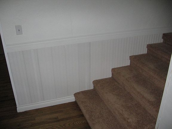 1/2 staircase leading to bedrooms