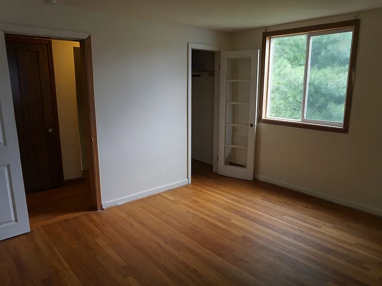 65 E Norwich Ave — Photo 16