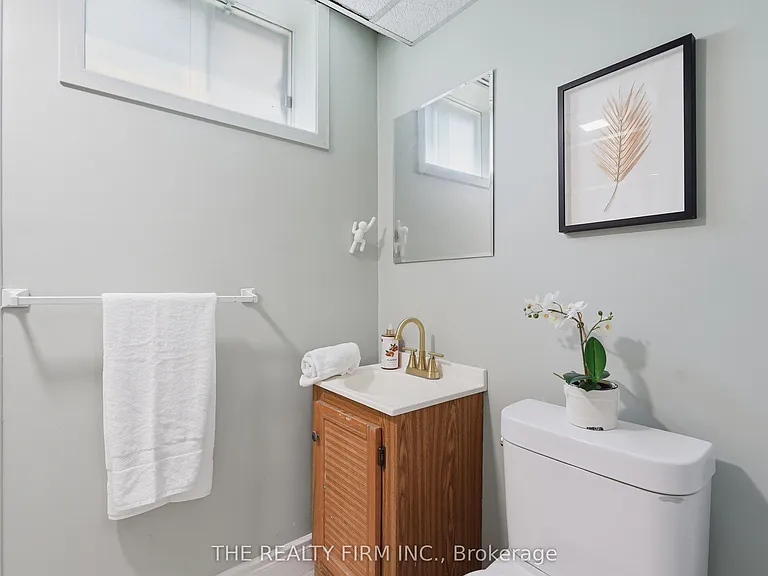 45 Amy Cres — Photo 26