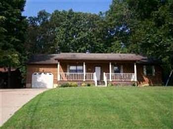 1st image of 230 Woodgate Dr SE