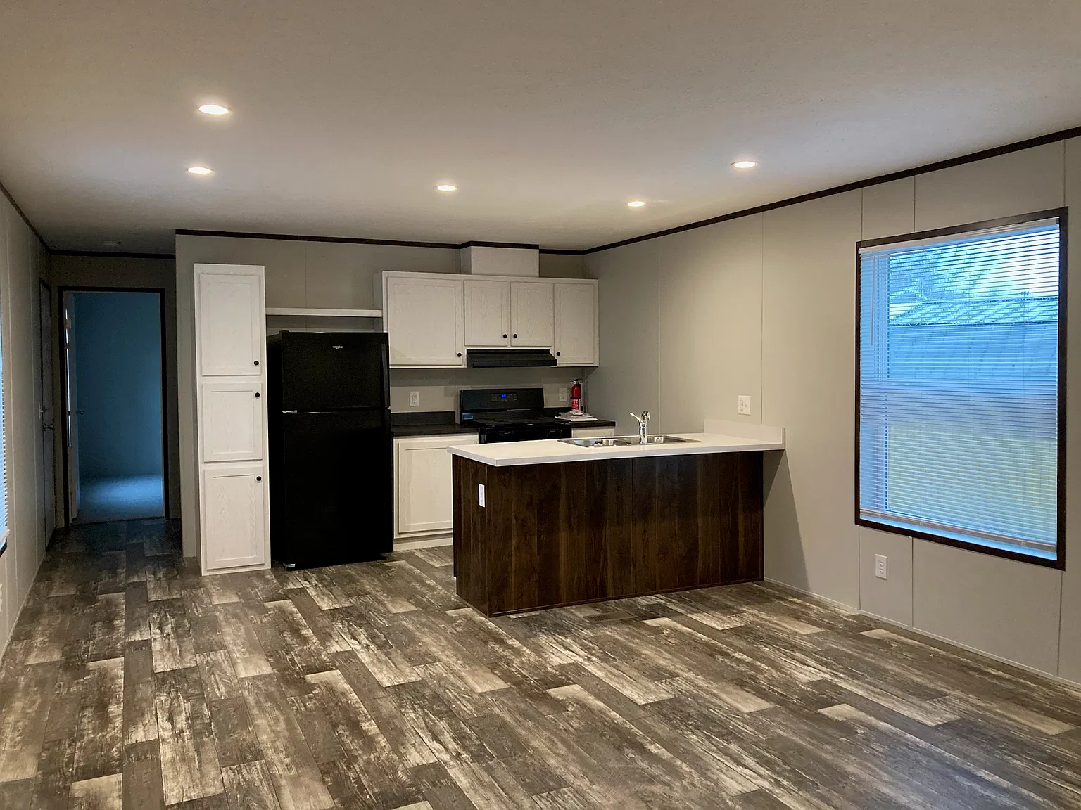 Stonecrest Manor — Photo 4