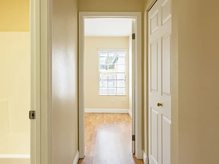 4327 Swift Ave #5 — Photo 18