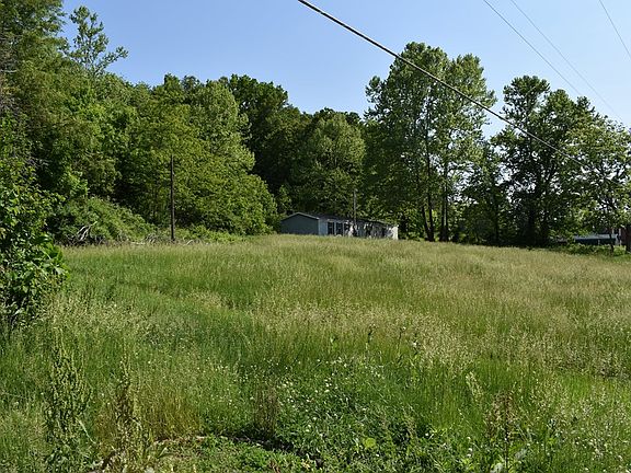 2nd image of 8954 Careys Run Pond Creek Rd