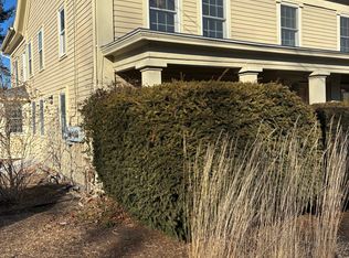 69 Old South St, Northampton, MA 01060