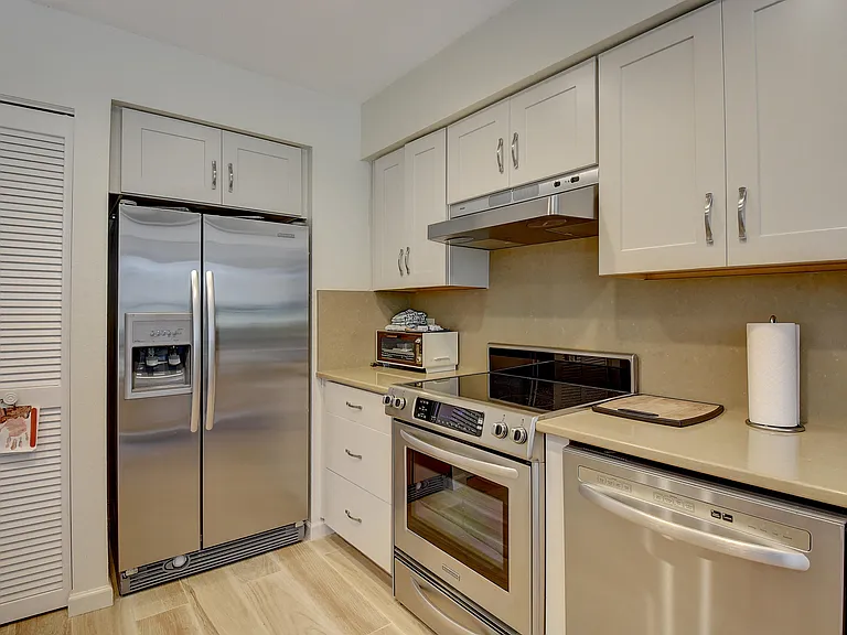 19550 Sawgrass Dr #2102 — Photo 11