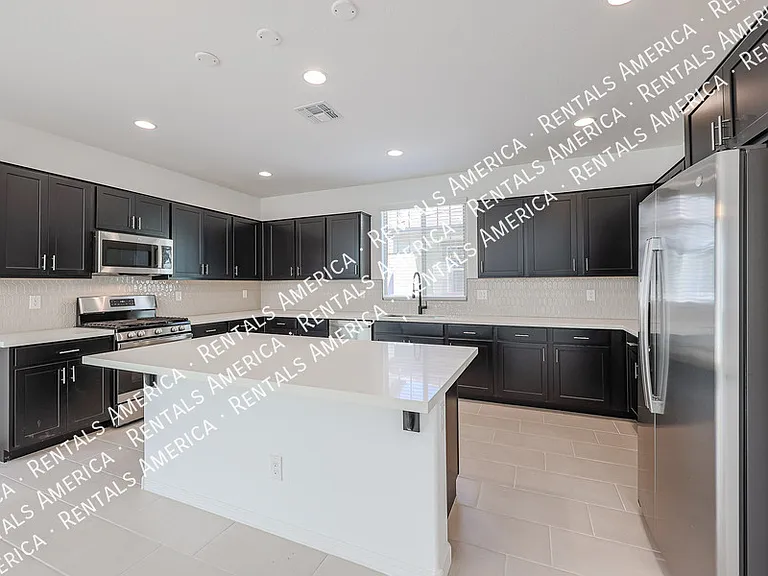 3768 N 99th Dr — Photo 12