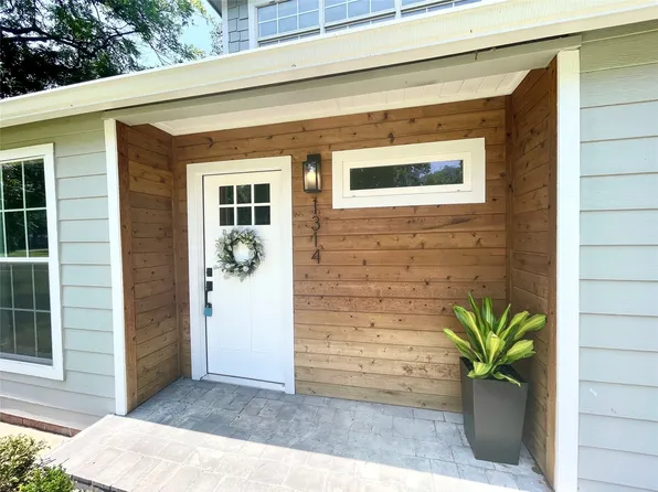 1314 Indiana St, Graham, TX 76450