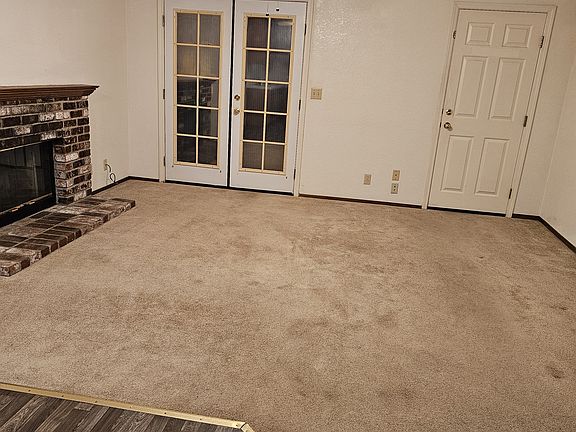 4th image of 528 E I St