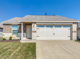 300 Anvil Dr, Haslet, TX 76052