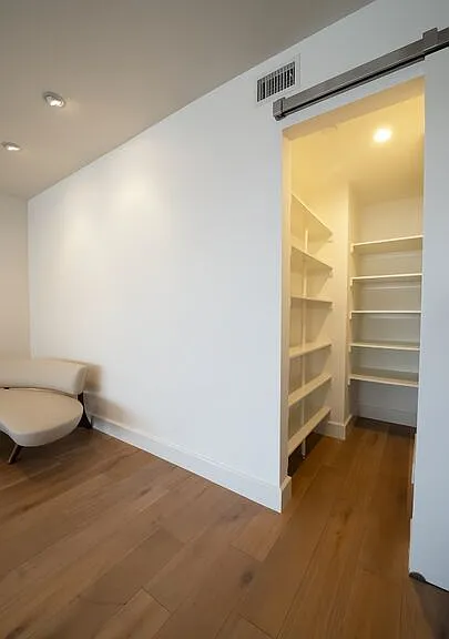10430 Wilshire Blvd #603 — Photo 21