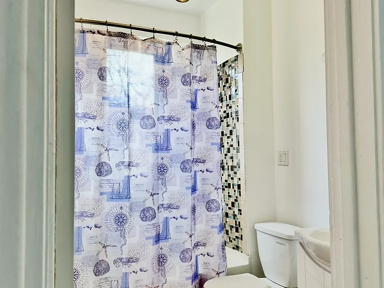 6630 S Bishop St #2A — Photo 4