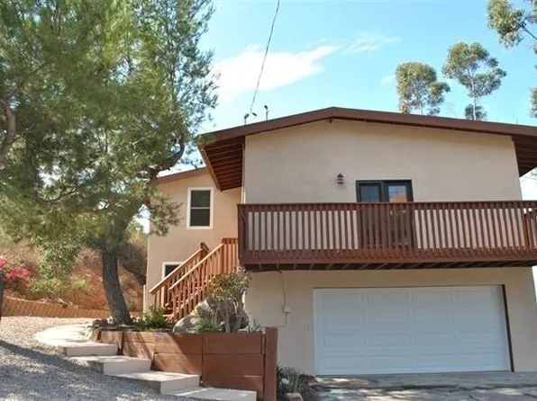 11333 Oak Creek Dr, Lakeside, CA 92040