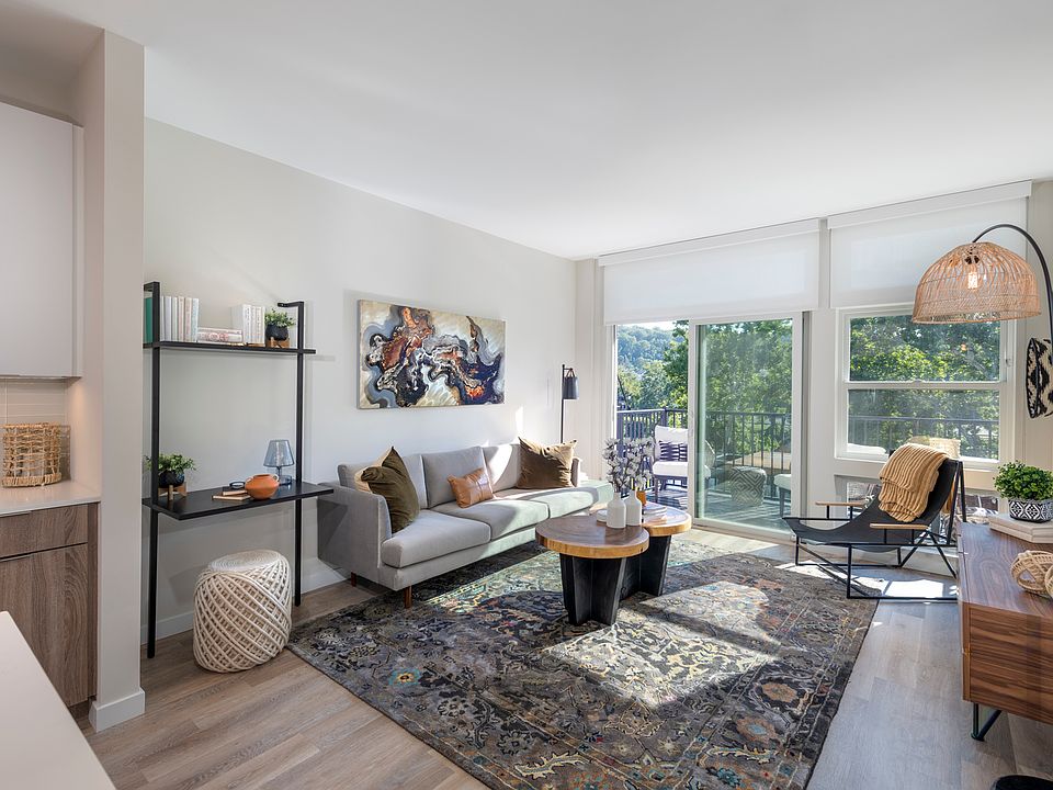 1st image of 101 Washington St #423