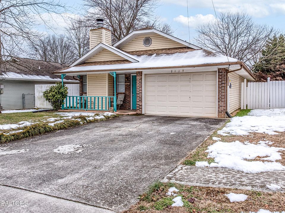 1st image of 2119 Victoria Ln #1