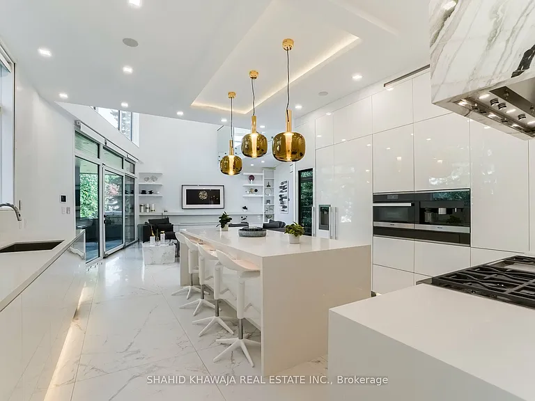 560 Shenandoah Dr — Photo 14