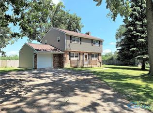 764 Inwood Pl, Maumee, OH
