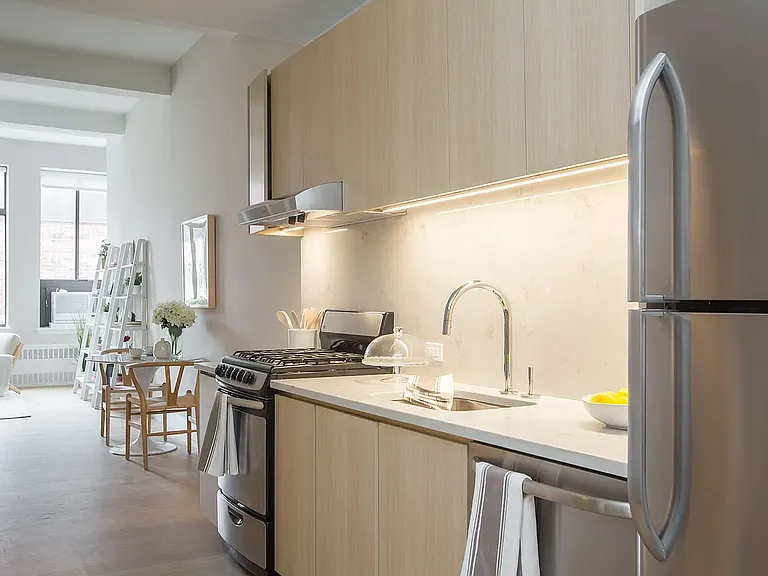 31 E 31st St #5C — Photo 2