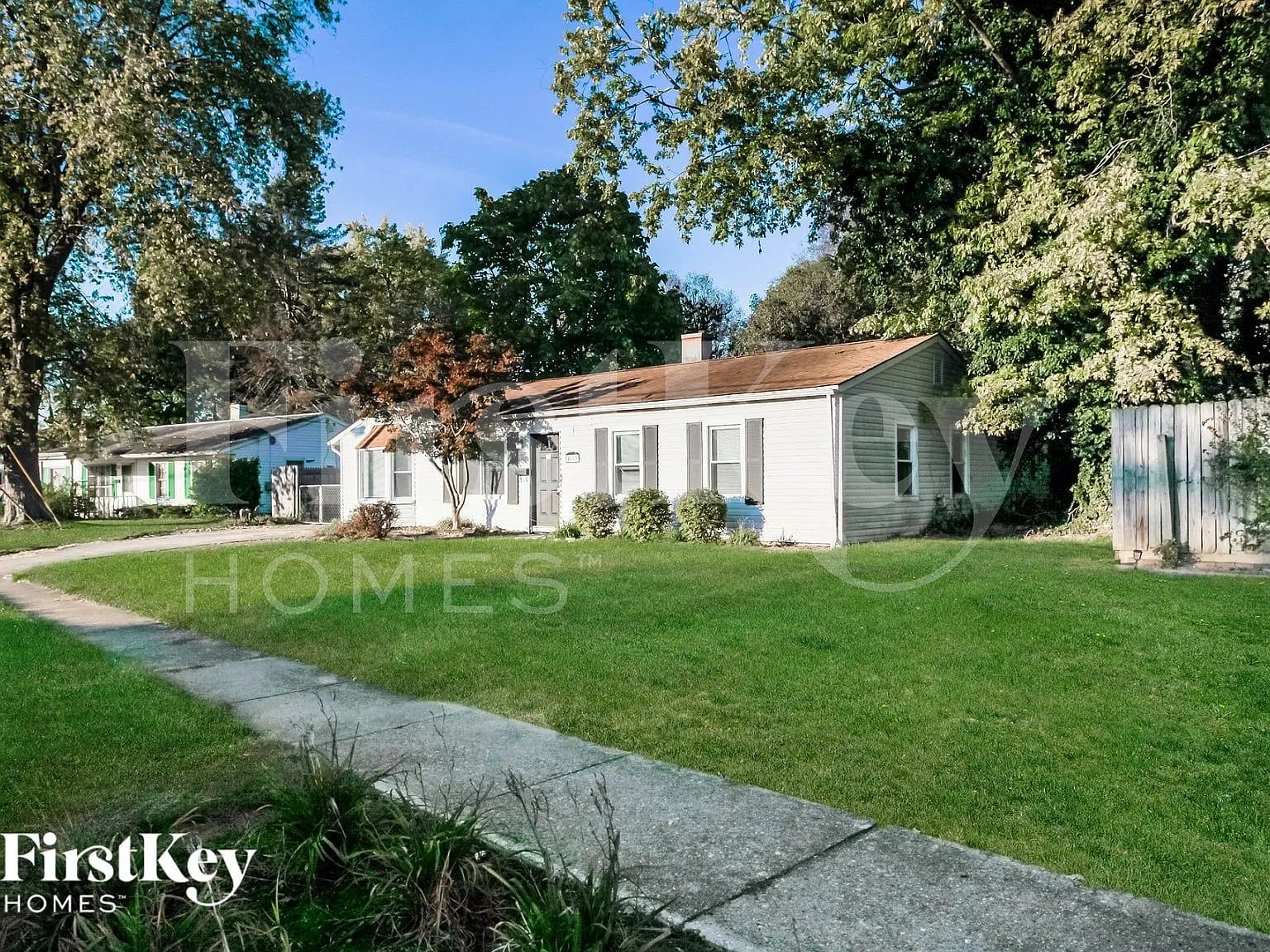 4 bed, 1.0 bath, 1488 sqft, $2,245 — Photo 2