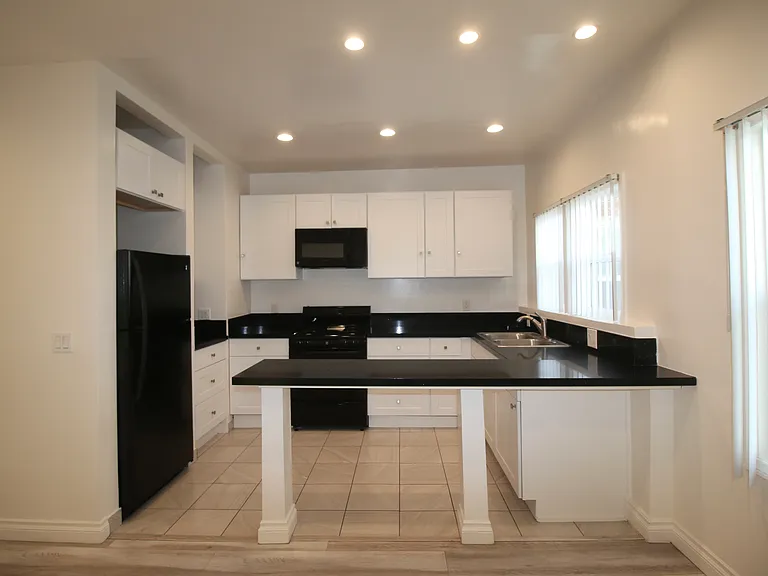 Westmoreland Apartments LLC — Photo 7