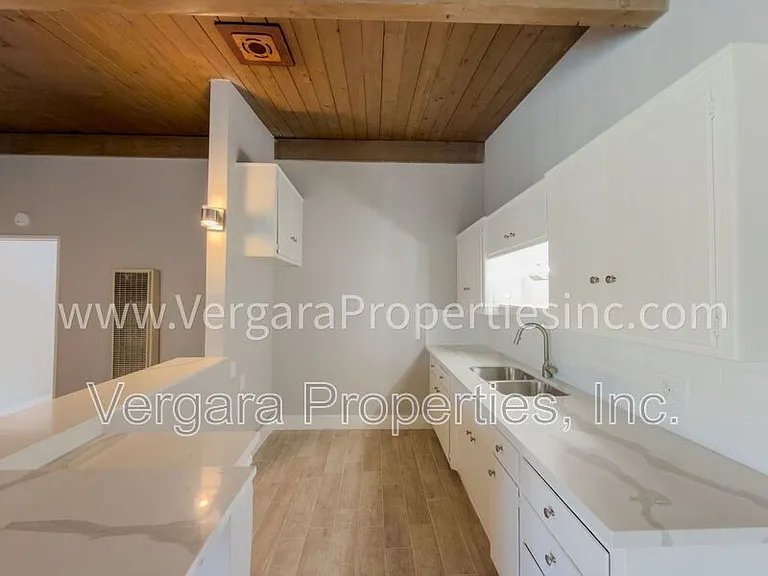 5551 E 23rd St #17 — Photo 5