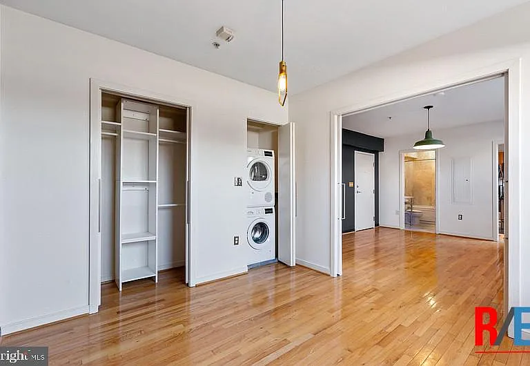 815 King St #4E — Photo 12