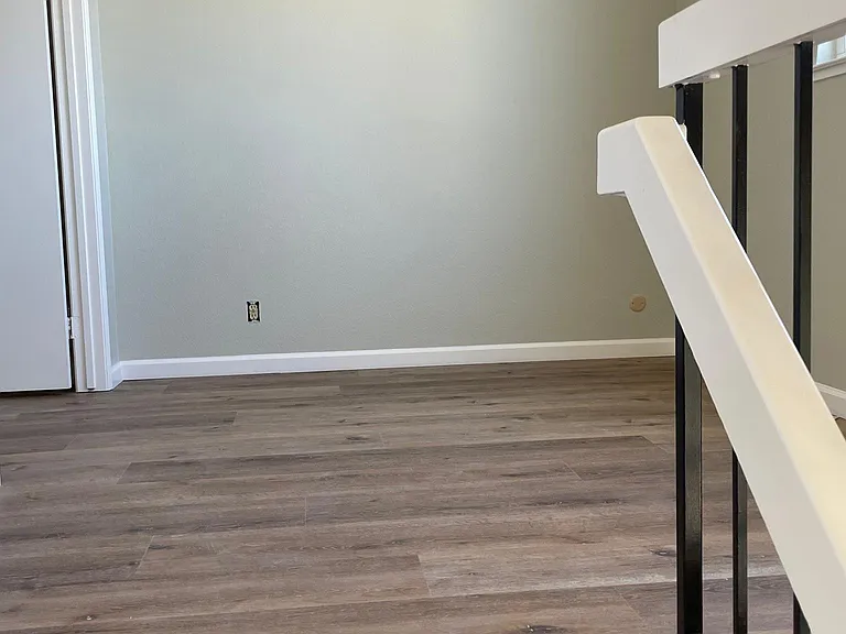 523 Fuchsia Dr — Photo 9
