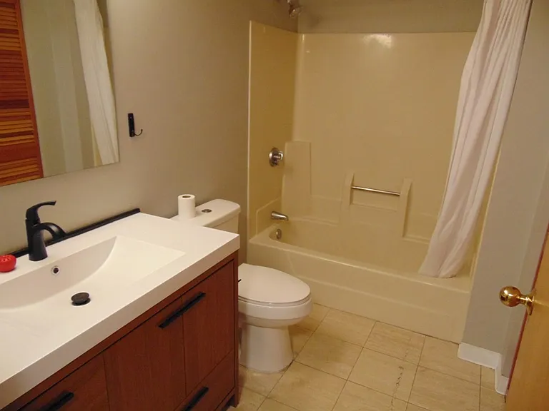 200 Cove Way #313 — Photo 9