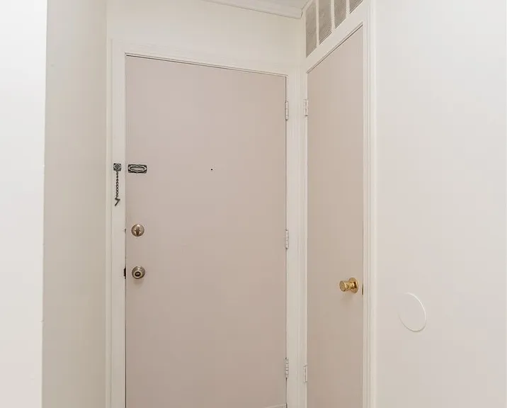 7020 Carriage Hill Dr #202 — Photo 34