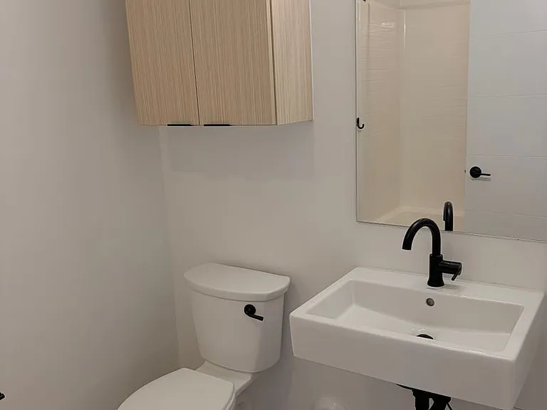 Rainford Apartments — Photo 66
