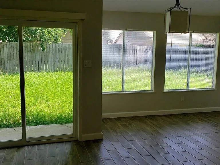19246 Cypress River Dr — Photo 25