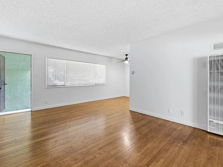 1721 E Appleton St — Photo 7
