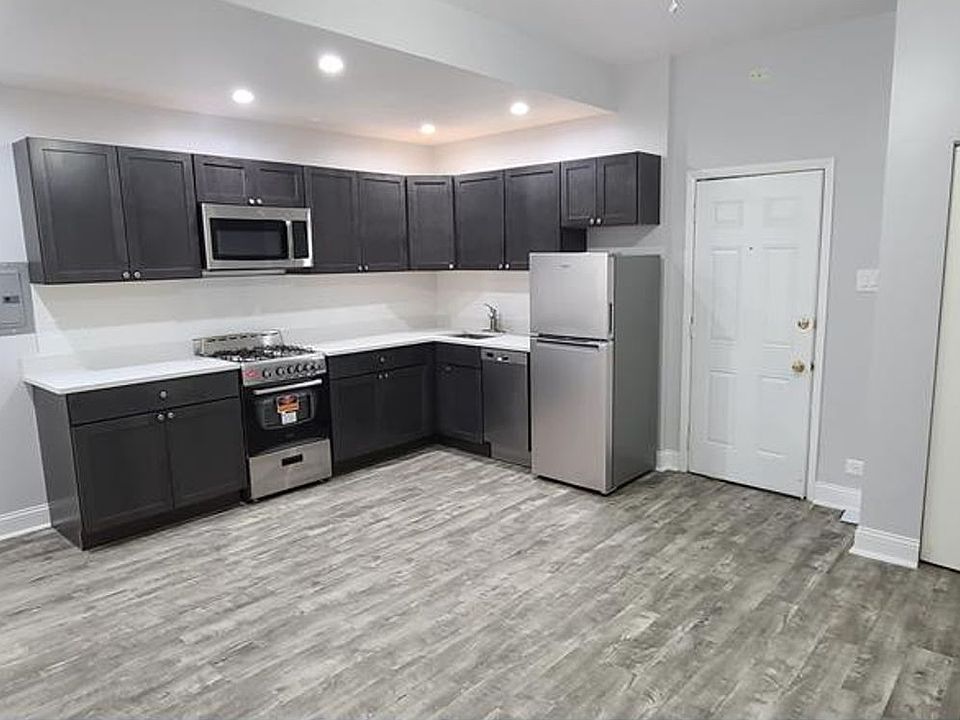 1st image of 4735 N Beacon St #102