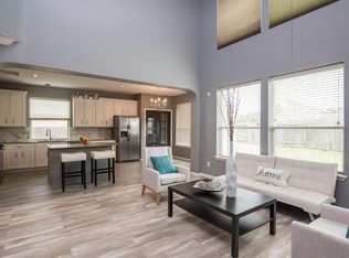 3615 Canterbury Park Dr, Pearland, TX 77584