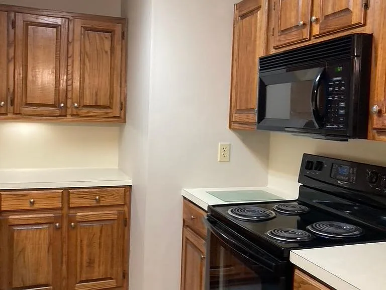 1803 Liberty Dr #1803 — Photo 1