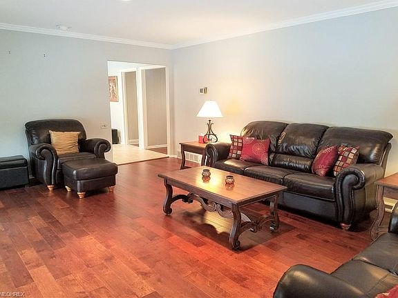 5th image of 23130 Lyman Blvd