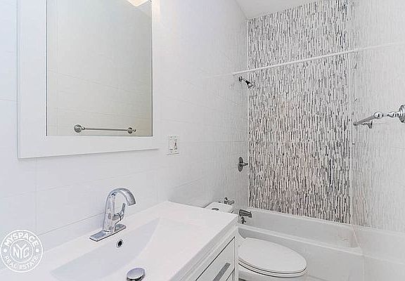 3rd image of 814 Macdonough St #4D
