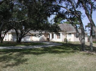 1068 Riverside Ridge Rd, Tarpon Springs, FL 34688
