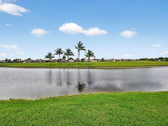 5th image of 6875 Southport Drive