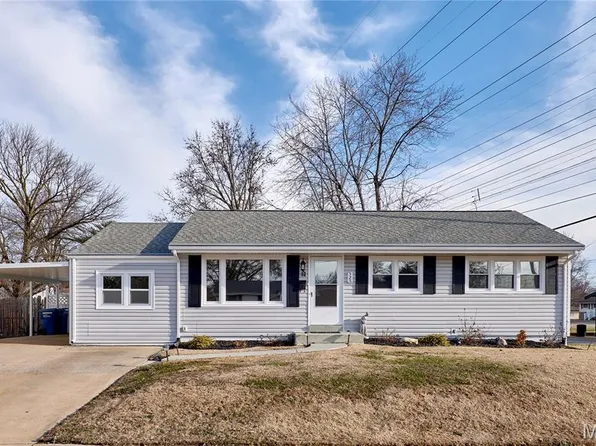 525 Mullanphy Rd, Florissant, MO 63031