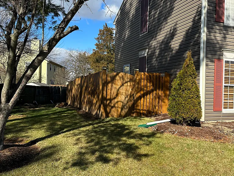 106 Hampstead Ct NE — Photo 2