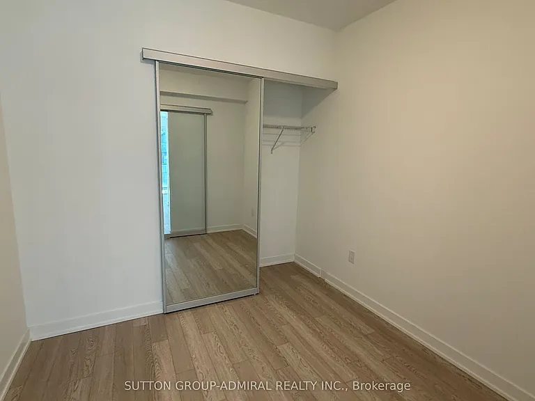 634 Church St #1001 — Photo 8