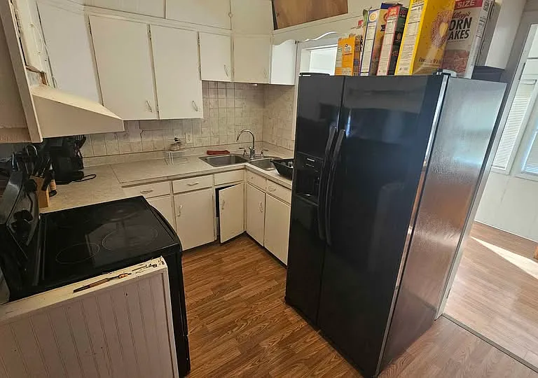 1219 Berkley Ave #B — Photo 2