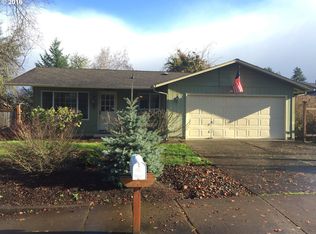 350 S R St, Cottage Grove, OR 97424