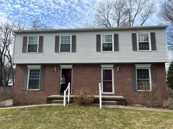 1852 Seattle St, Cuyahoga Falls, OH 44221